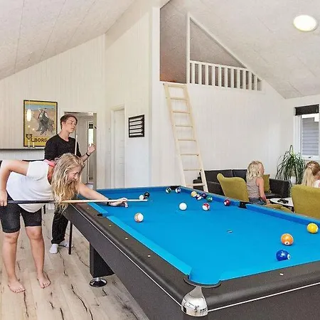 Sleeps 18 Pool Wifi Casa vacanze