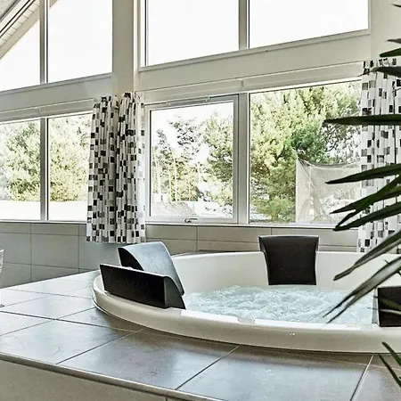 Sleeps 18 Pool Wifi Casa vacanze *