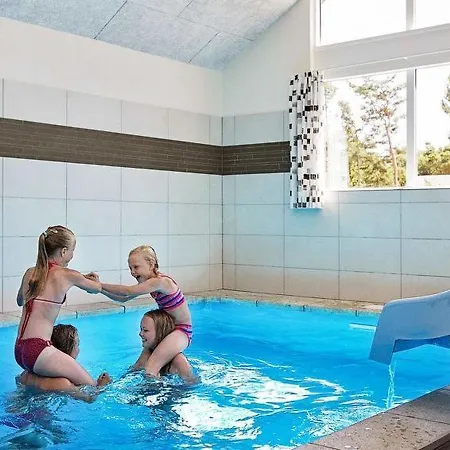 Sleeps 18 Pool Wifi Snogebaek